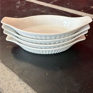 White Ceramic Oval Baking Ramekins - Set of 4